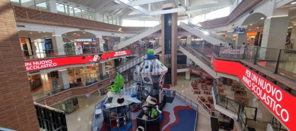 1-Zimmer Gewerbliche Immobilie in Erbusco, Italy, Nr. 360194 21