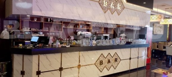 Propriété commerciale à Le Mans, France 947m² No. 301716 3