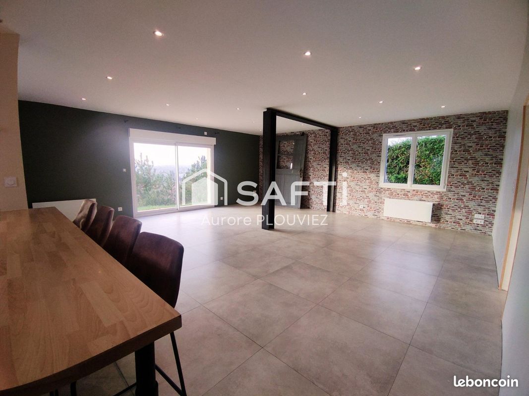 Casa de 3 dormitorios en Nogent-le-Rotrou, France No. 158395