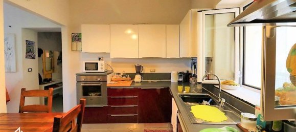 Квартира с 6 комнатами в Альбисола Супериоре, Италия № 19151 10