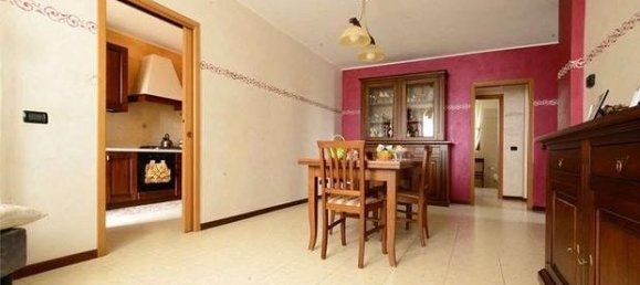 Apartamento de 4 divisões em Reggio Emilia, Italy N.º 307496 3
