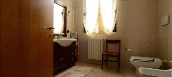 Apartamento de 4 divisões em Reggio Emilia, Italy N.º 307496 6