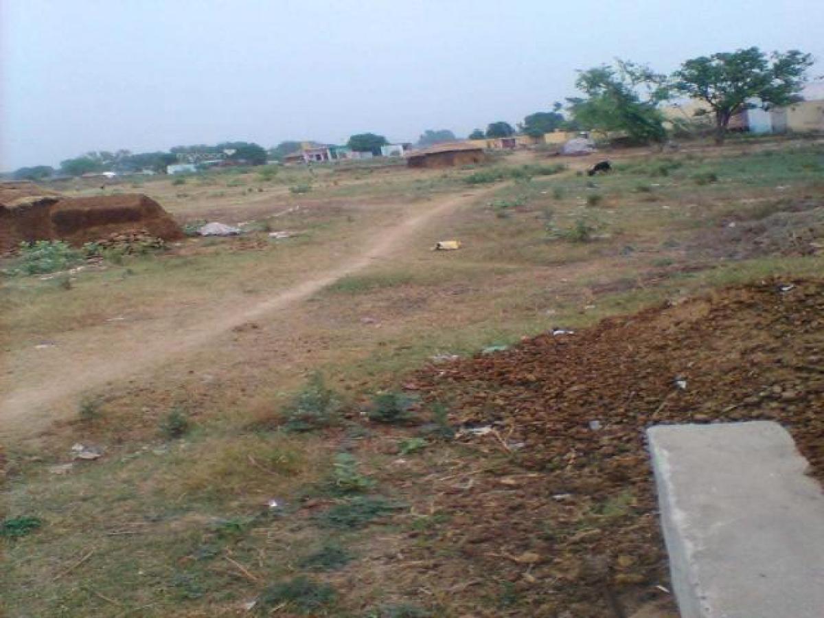 Terreno en Noida, India No. 66168