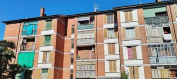 4 rooms Apartment in Moncalieri, Italy No. 49373 3