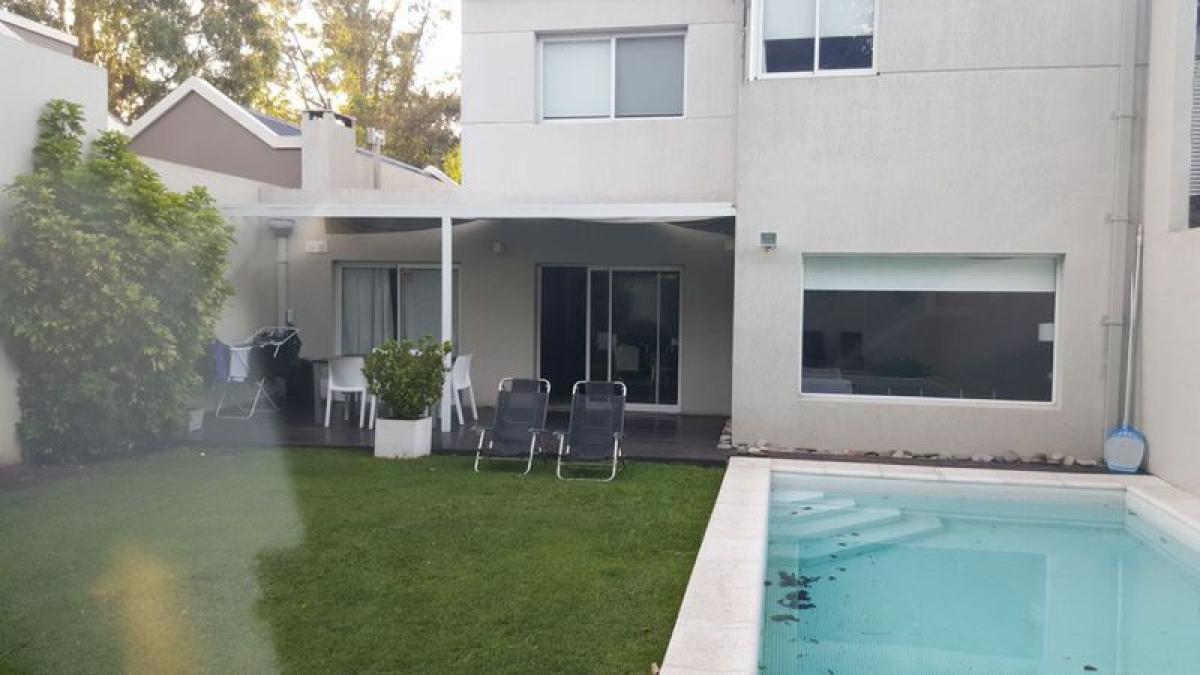 4 chambres Maison à Mar del Plata, Argentina No. 103715