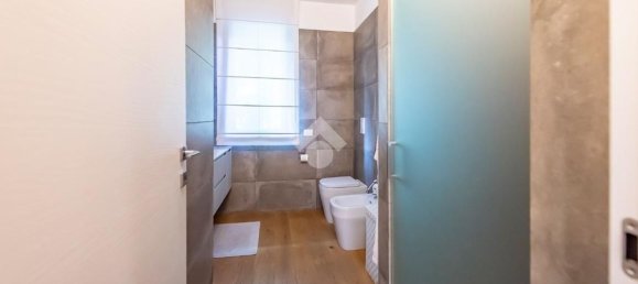 5 rooms Apartment in Arese, Italy No. 24861 29