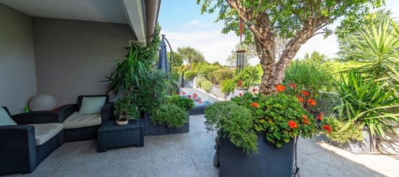 5 rooms Apartment in Arese, Italy No. 24861 45