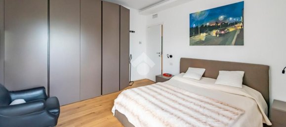 5 rooms Apartment in Arese, Italy No. 24861 19