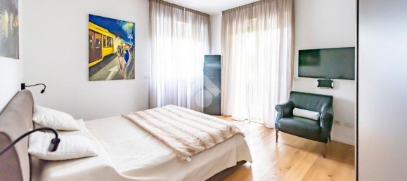 5 rooms Apartment in Arese, Italy No. 24861 18