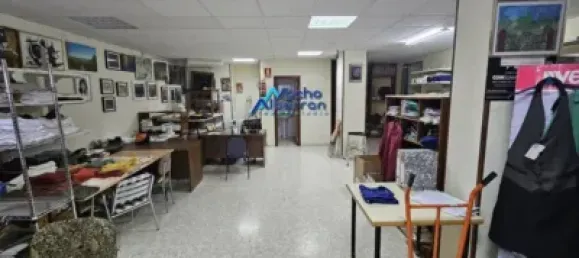 Propiedad comercial en Badajoz, Spain 280 m² No. 153917 15