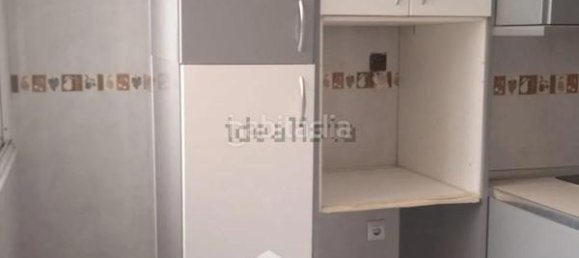 Apartamento de 3 dormitorios en Fuenlabrada, Spain No. 154839 9