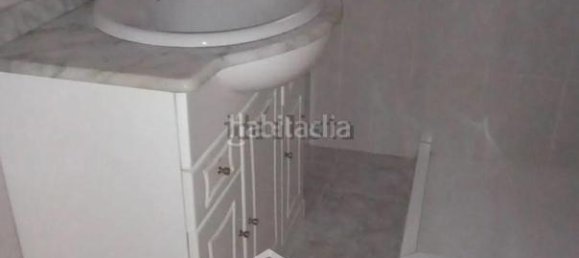 Apartamento de 3 dormitorios en Fuenlabrada, Spain No. 154839 8
