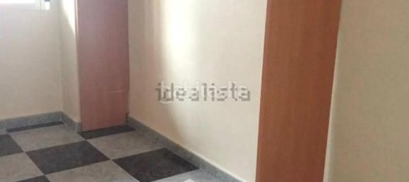 Apartamento de 3 dormitorios en Fuenlabrada, Spain No. 154839 4