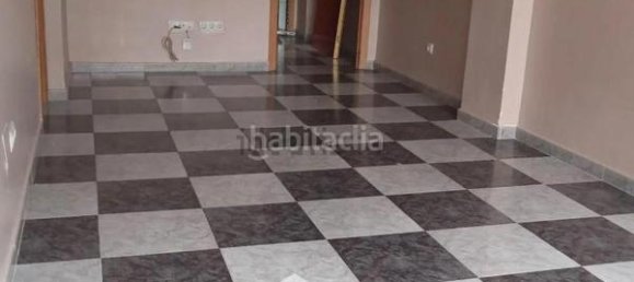 Apartamento de 3 dormitorios en Fuenlabrada, Spain No. 154839 5