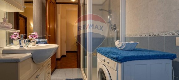 3غرفة شقة في Parabiago, Italy رقم 64038 18