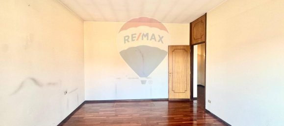 3غرفة شقة في Parabiago, Italy رقم 64038 25