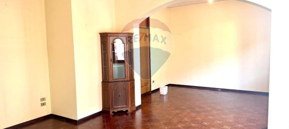 3غرفة شقة في Parabiago, Italy رقم 64038 5