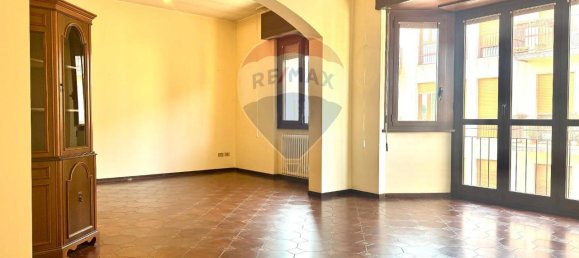 3غرفة شقة في Parabiago, Italy رقم 64038 6