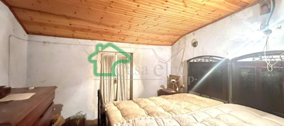 4 bedrooms House in Rodigo, Italy No. 16903 5