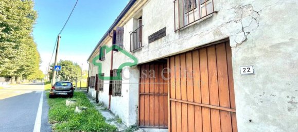 4 bedrooms House in Rodigo, Italy No. 16903 50