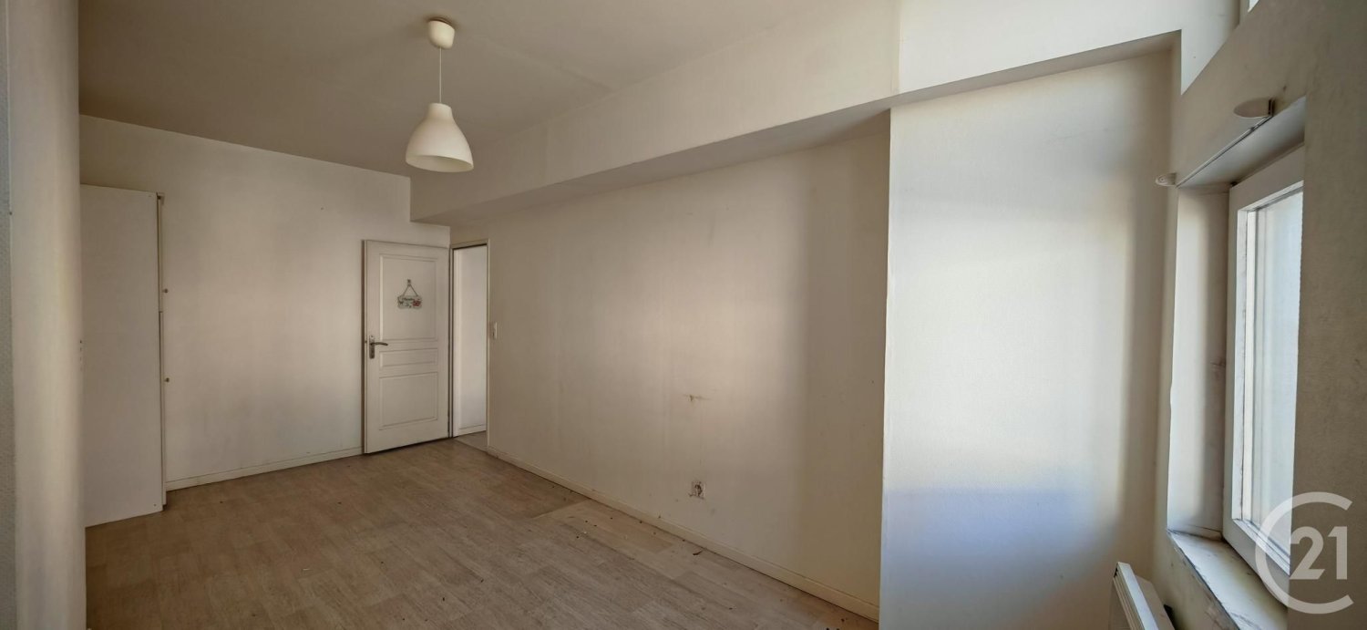 Apartamento de 2 dormitorios en Troyes, France No. 260421