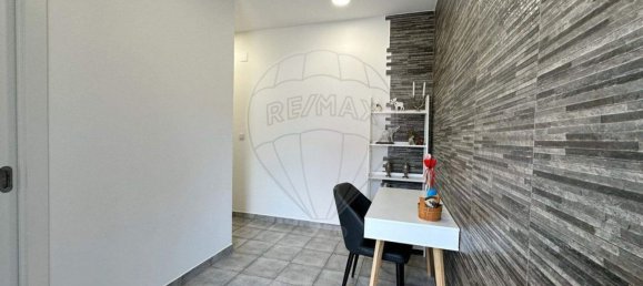 64m² Office in Seixal, Portugal No. 73672 2