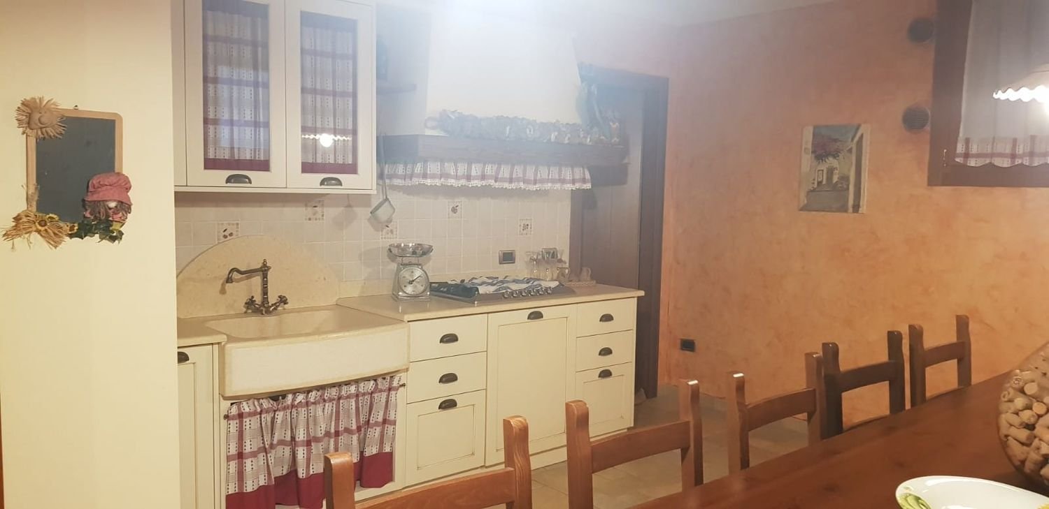 12-salle Maison à Fonte, Italy No. 138639