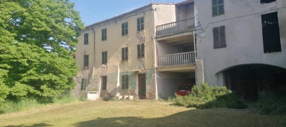 5 rooms House in Ozzano Monferrato, Italy No. 175584 6