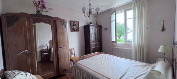 4 bedrooms House in Les Ormes, France No. 313322 10