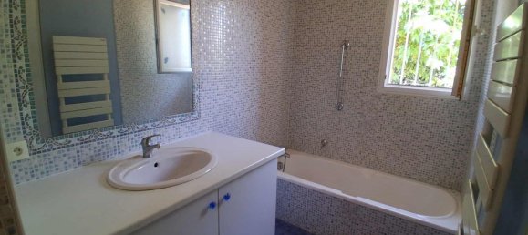 3 bedrooms Villa in Berat, France No. 339903 7