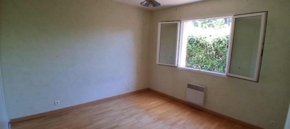 3 bedrooms Villa in Berat, France No. 339903 4