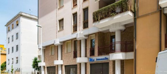 Gewerbliche Immobilie in Sassari, Italy 159m², Nr. 372506 4