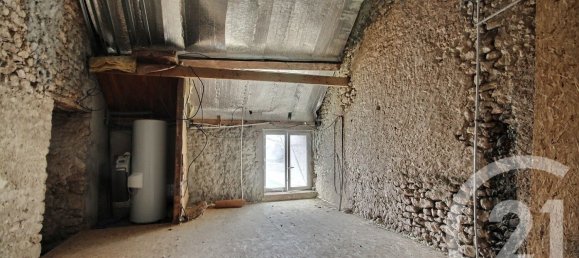 Moradia em banda T2 em La Chapelle-Saint-Martin-en-Plaine, France N.º 39205 2