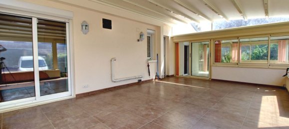 2 bedrooms House in Vernouillet, France No. 168114 13