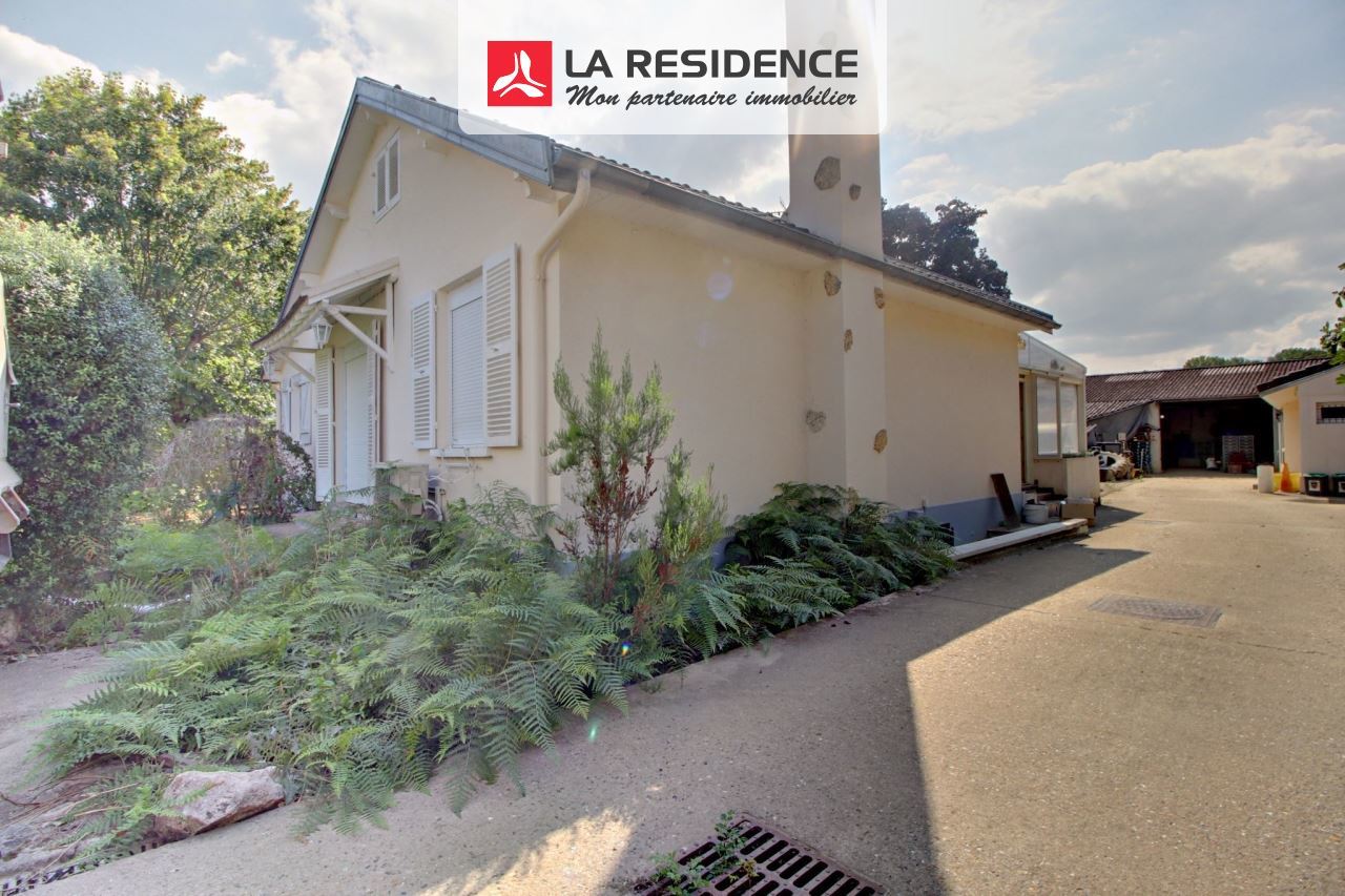 2 bedrooms House in Vernouillet, France No. 168114