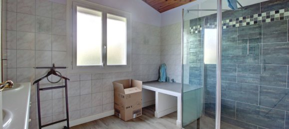 2 bedrooms House in Vernouillet, France No. 168114 10