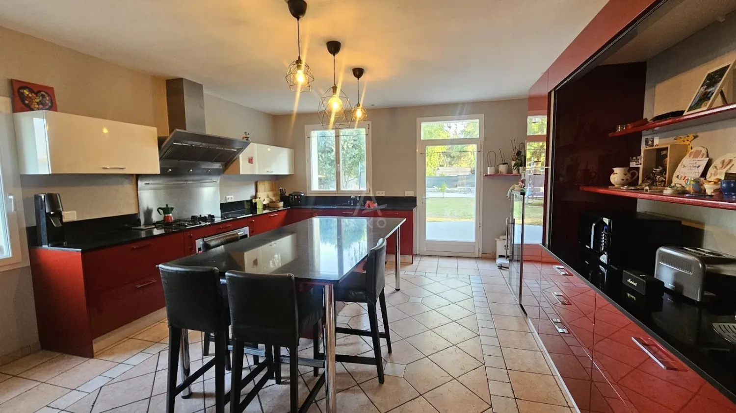 4 bedrooms House in Villegouge, France No. 352791