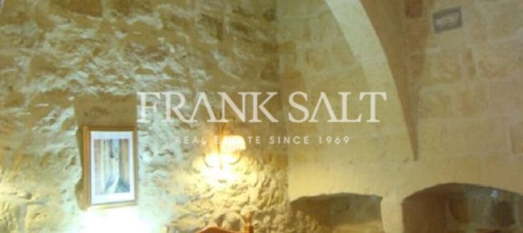 6 bedrooms House in Kercem, Malta No. 523 19