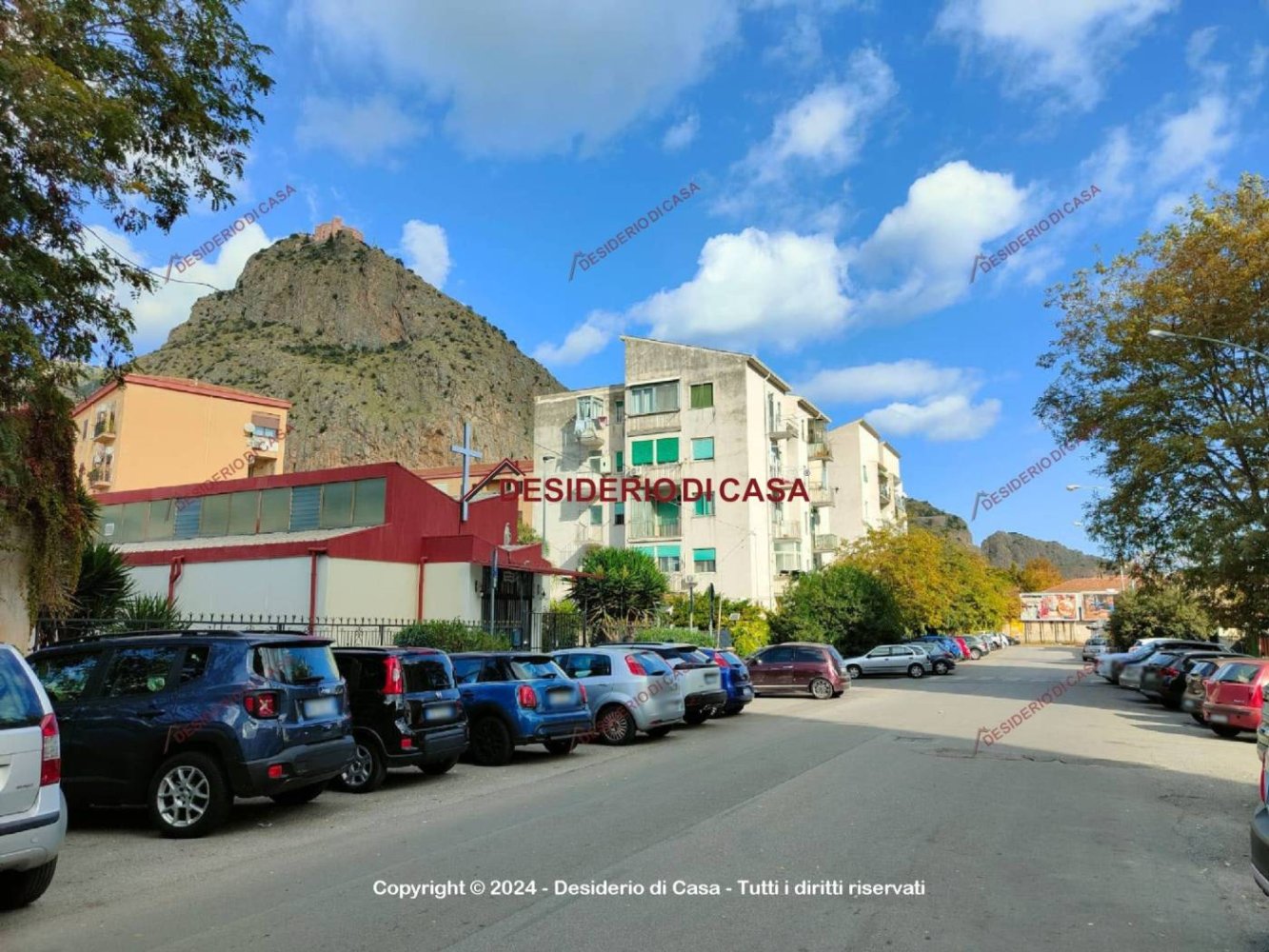 28m² Garage in Palermo, Italy No. 158050