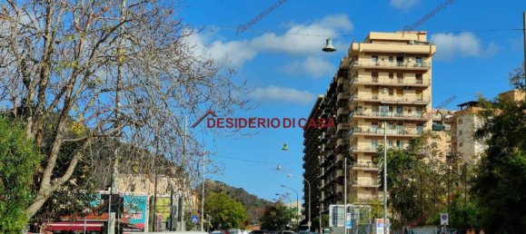 28m² Garage in Palermo, Italy No. 158050 2