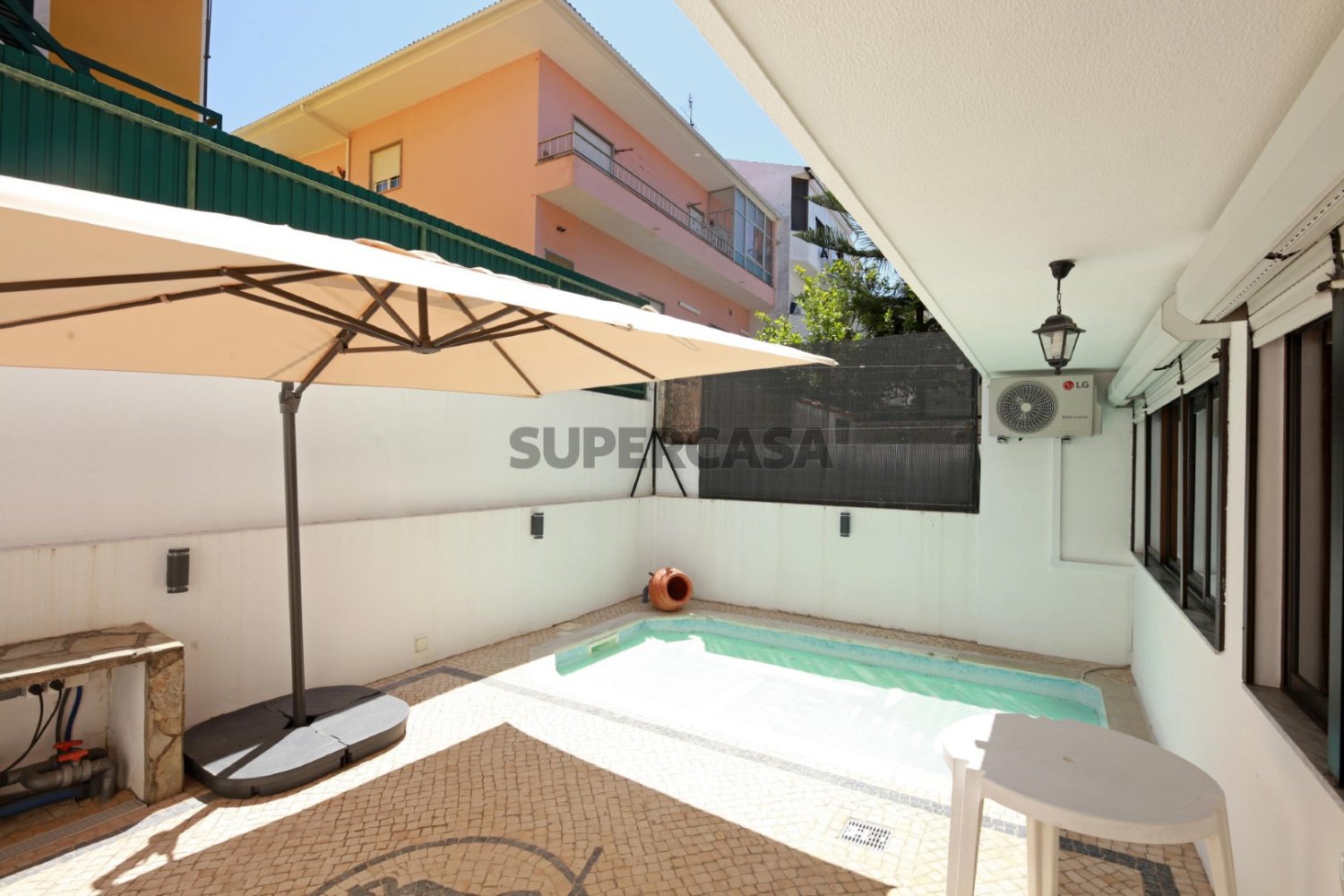 4 bedrooms House in Corroios, Portugal No. 282935