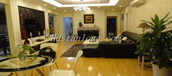 3 bedrooms Apartment in Cau Giay, Vietnam No. 5687 3