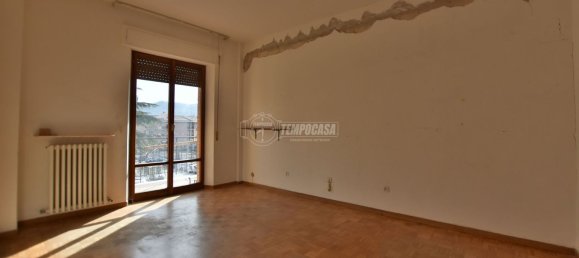 5 rooms Apartment in Tolentino, Italy No. 307590 13