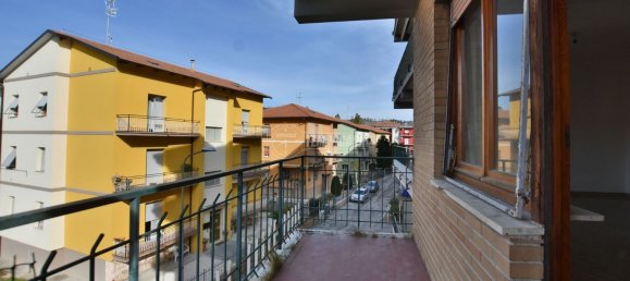5 rooms Apartment in Tolentino, Italy No. 307590 6