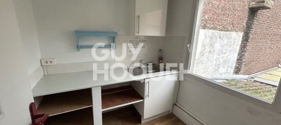 300m² Commercial property in Calais, France No. 55679 5