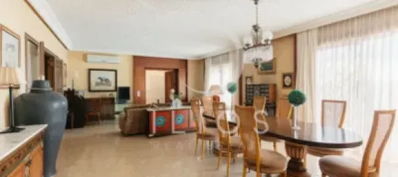 7 bedrooms House in Torrent, Spain No. 154640 10