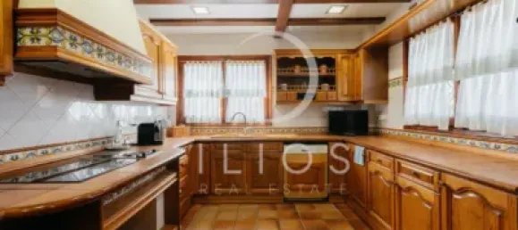 7 bedrooms House in Torrent, Spain No. 154640 22