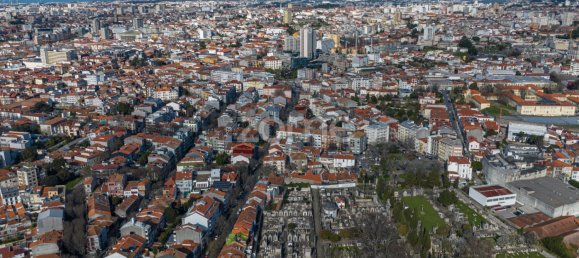 5 bedrooms House in Porto, Portugal No. 110250 40