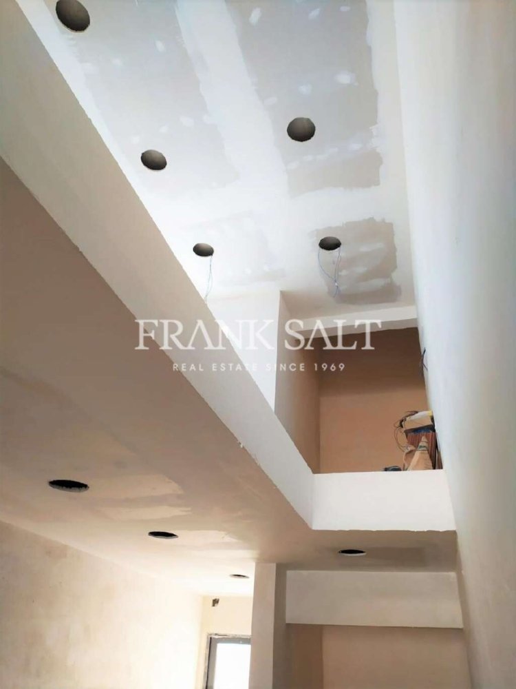 Büro in Saint Paul's Bay, Malta 100m², Nr. 12154