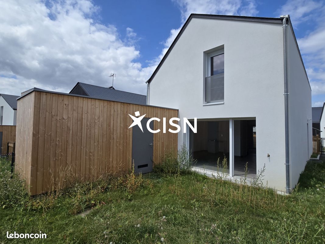 Casa de 4 dormitorios en Locmiquelic, France No. 277642